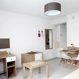  Appart hôtel Suiteasy Thales